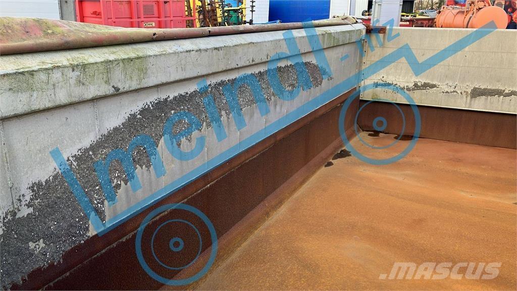 Tridem Muldenkipper Tipper trailers