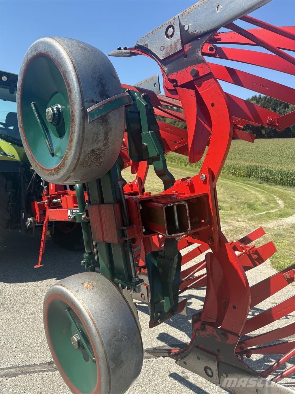 Vogel & Noot MSN 1000 Conventional ploughs