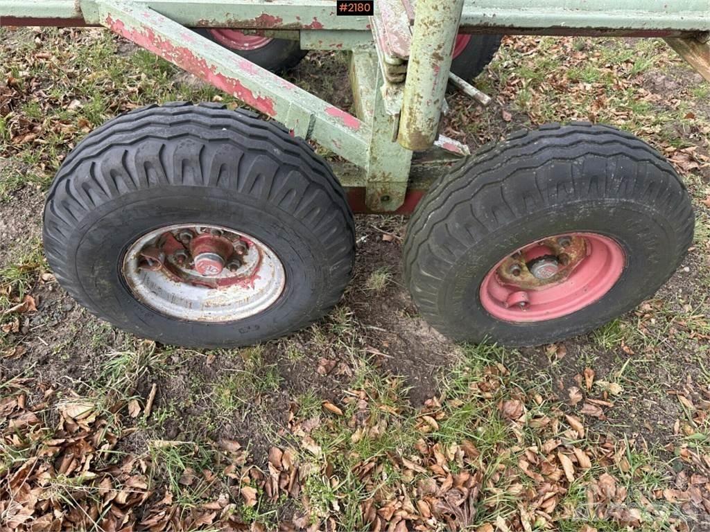  Annet Annet Forest trailers