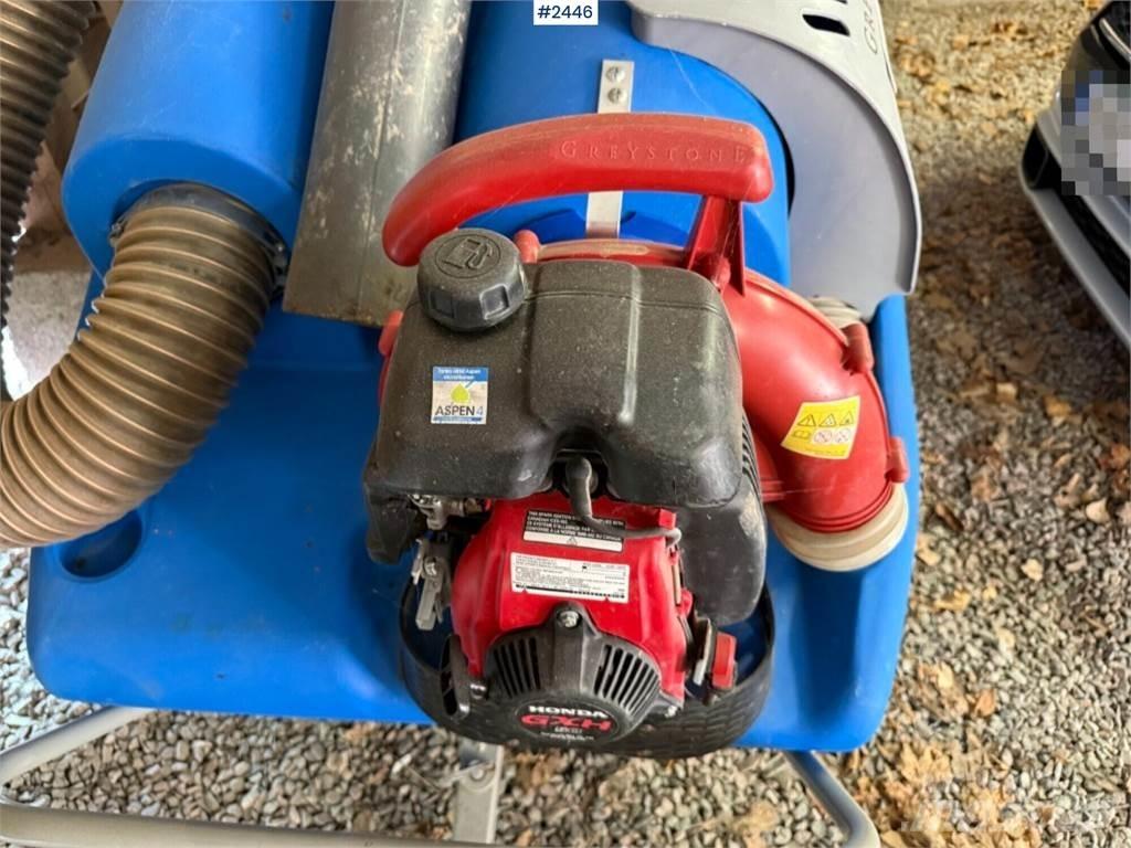  Greystone MaxiVac Other fertilizing machines and accessories