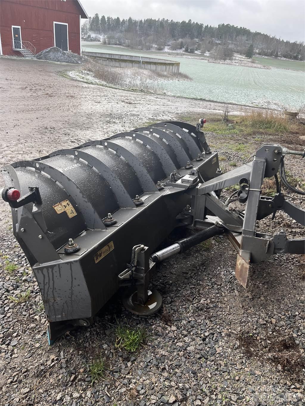 Holms 320 Snow blades and plows