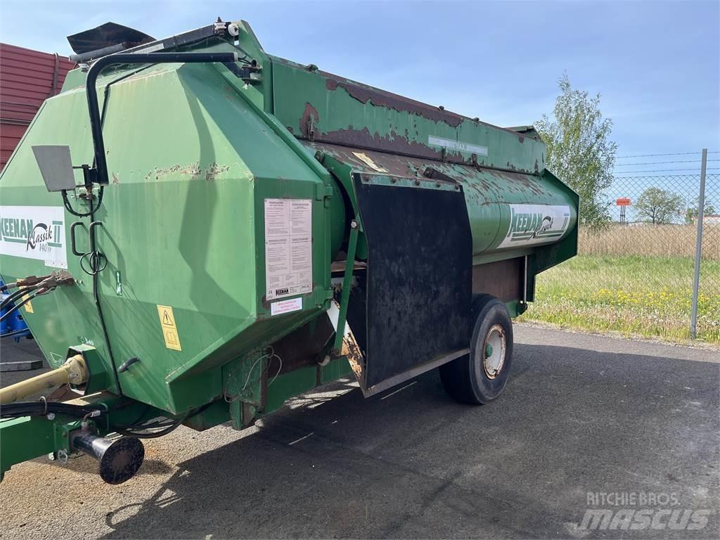 KENNAN Forage wagons