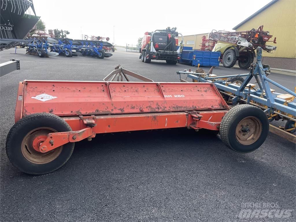 Kuhn BP28 Other forage harvesting equipment