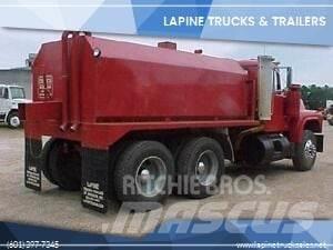 Mack R690ST Water tankers