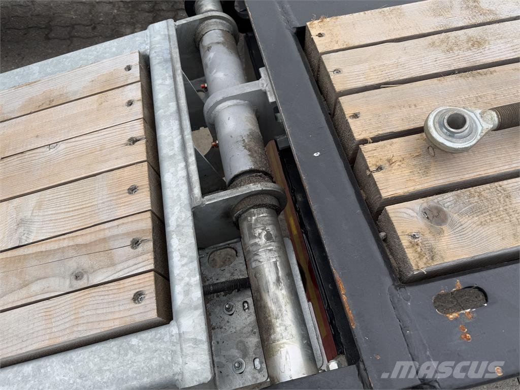 Kel-Berg Med ramper Low loaders