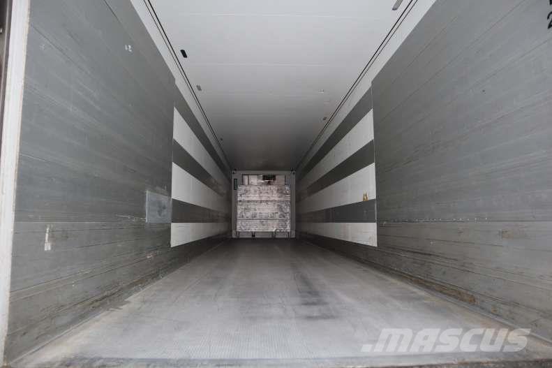 Schmitz 33 pl. Temperature controlled semi-trailers