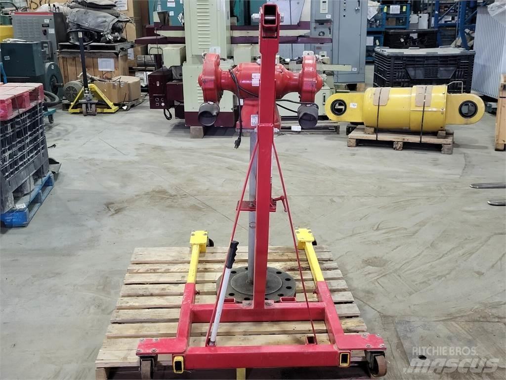  CANBUILT 3900 Overhead and gantry cranes