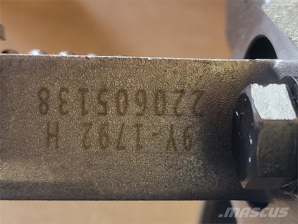 CAT 520-2925 Waterpumps