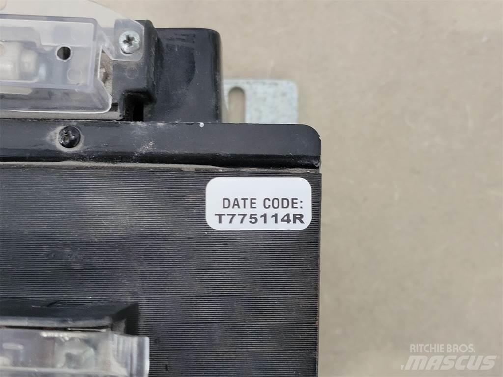  EGS E750WB Construction - Others