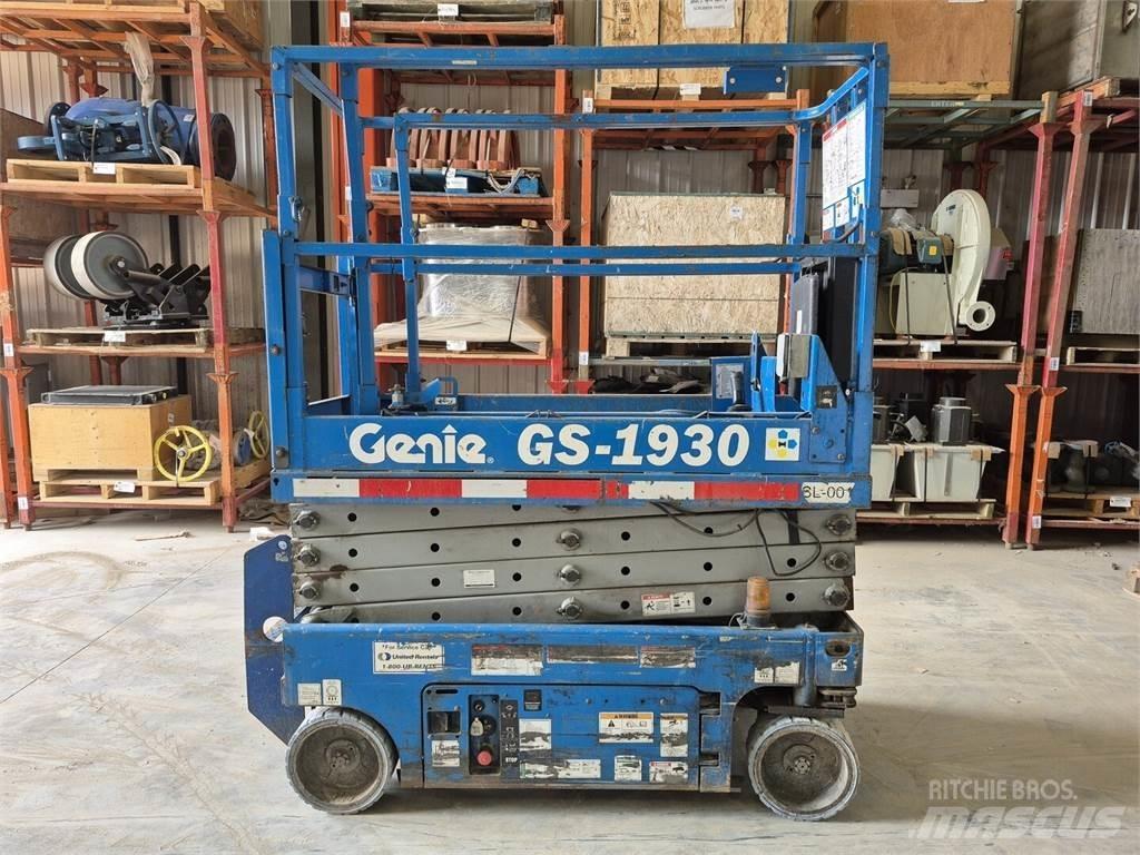 Genie GS-1930 Scissor lifts