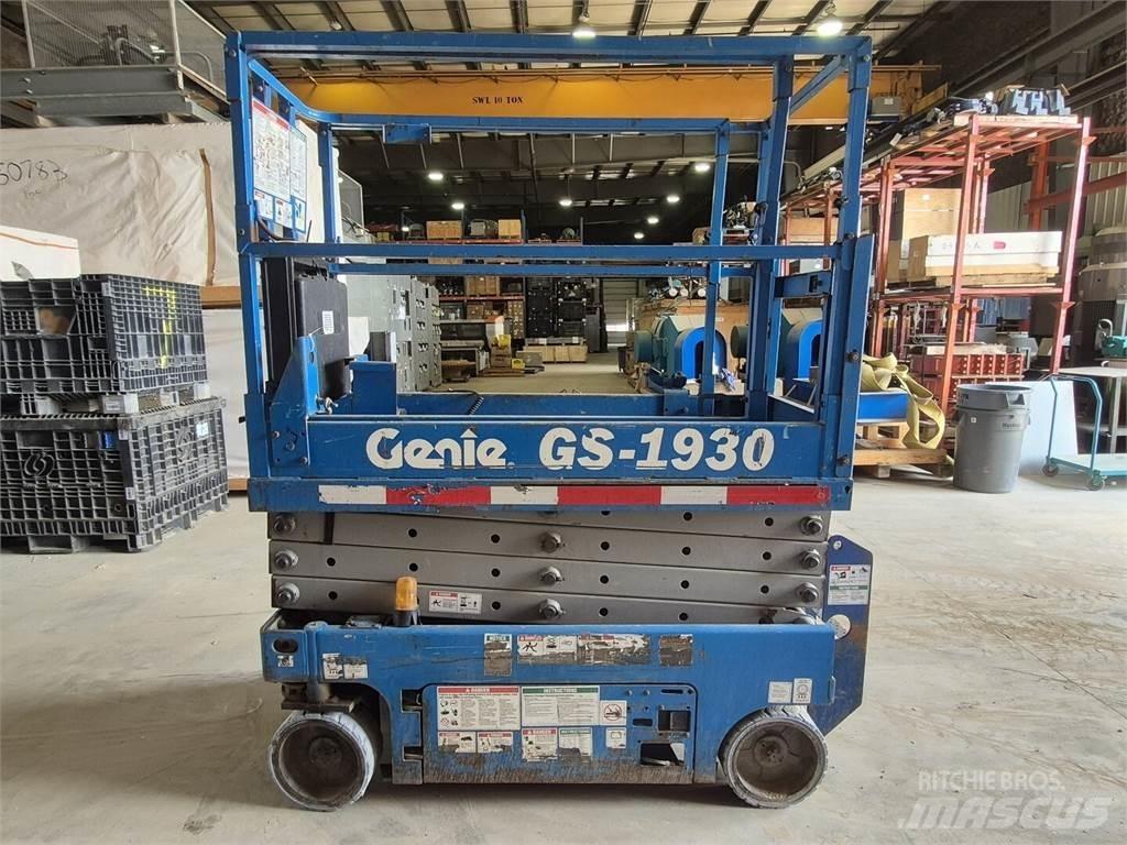 Genie GS-1930 Scissor lifts