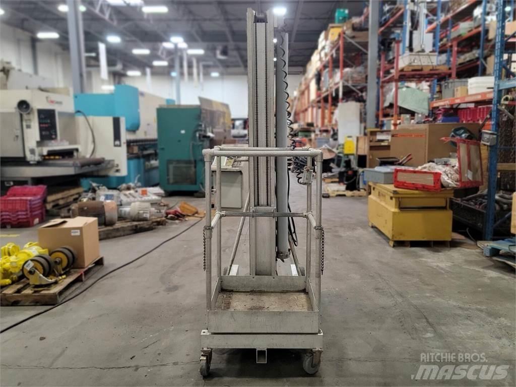 Genie PL-24P Scissor lifts