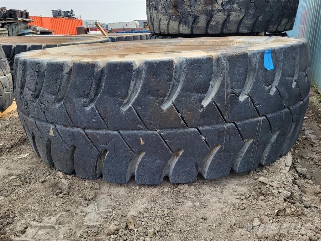 Goodyear RM-4B+ Tyres, wheels and rims