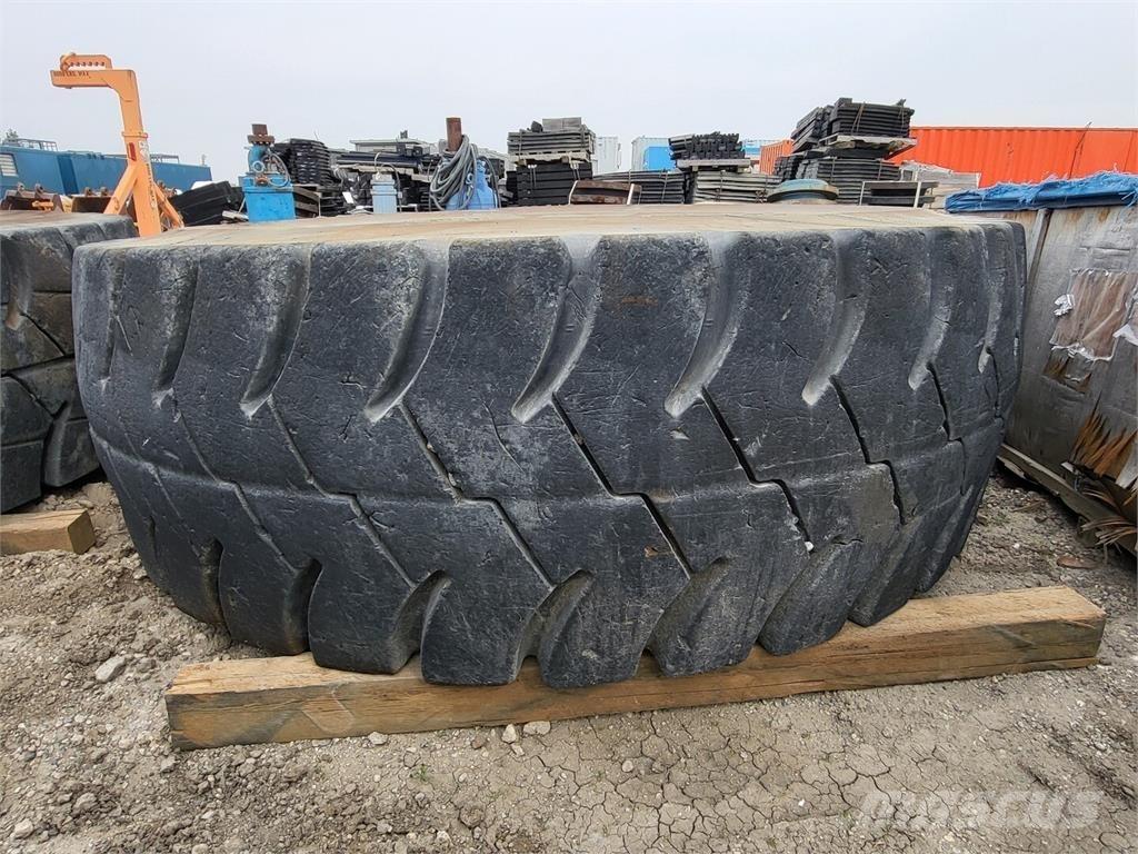 Goodyear RM-4B+ Tyres, wheels and rims