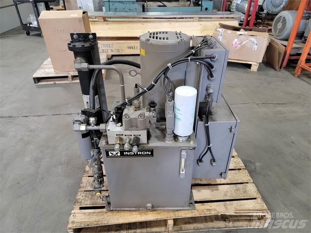  INSTRON A440 83C Waterpumps