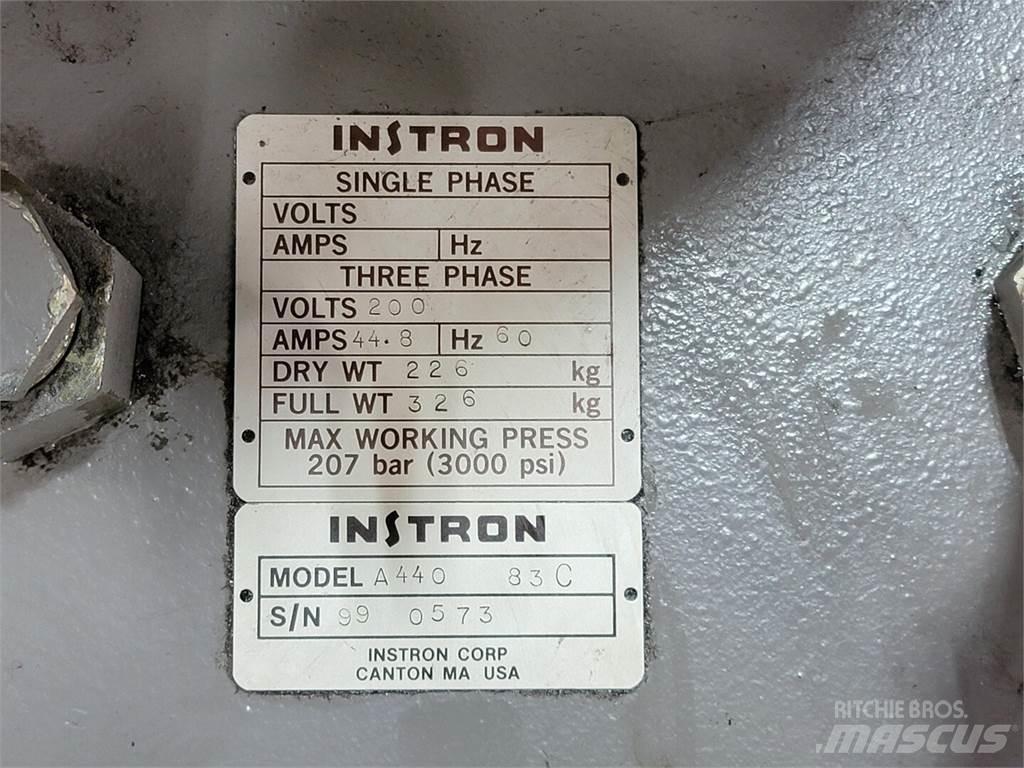  INSTRON A440 83C Waterpumps