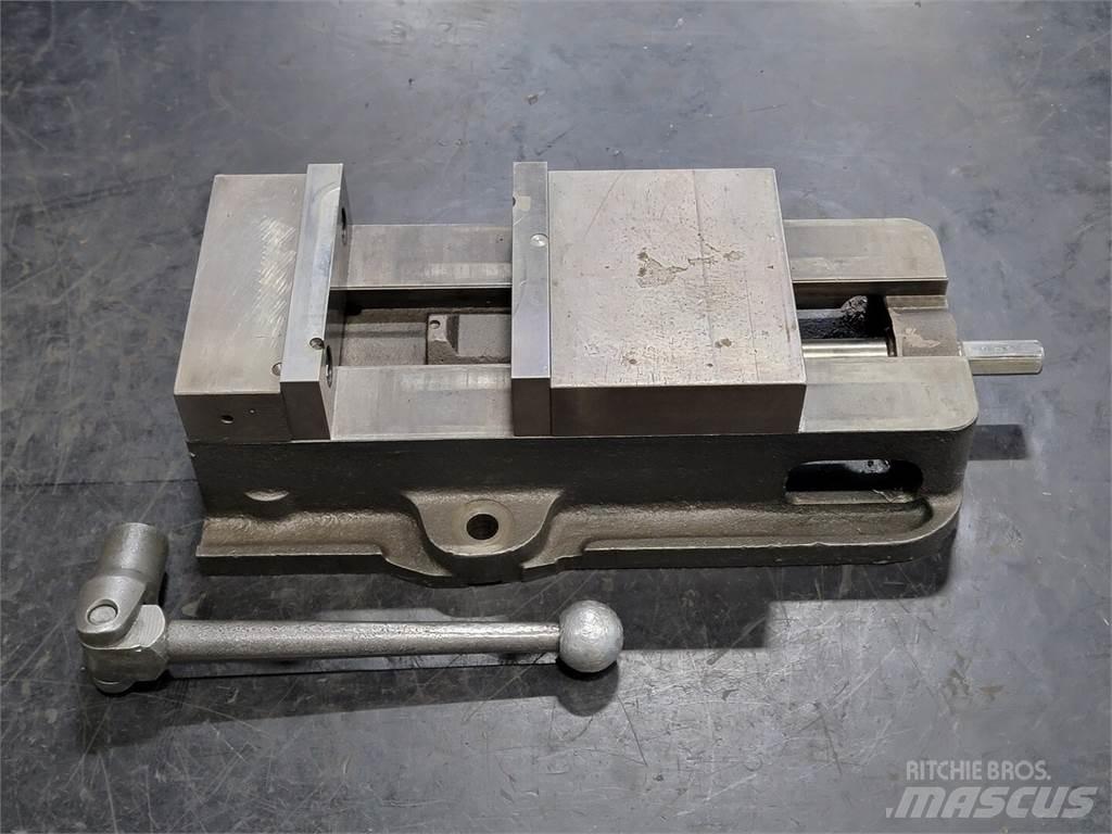  KURT D-675 Construction - Others