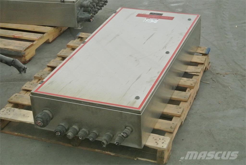  SQUARE D YBM4282 Construction - Others