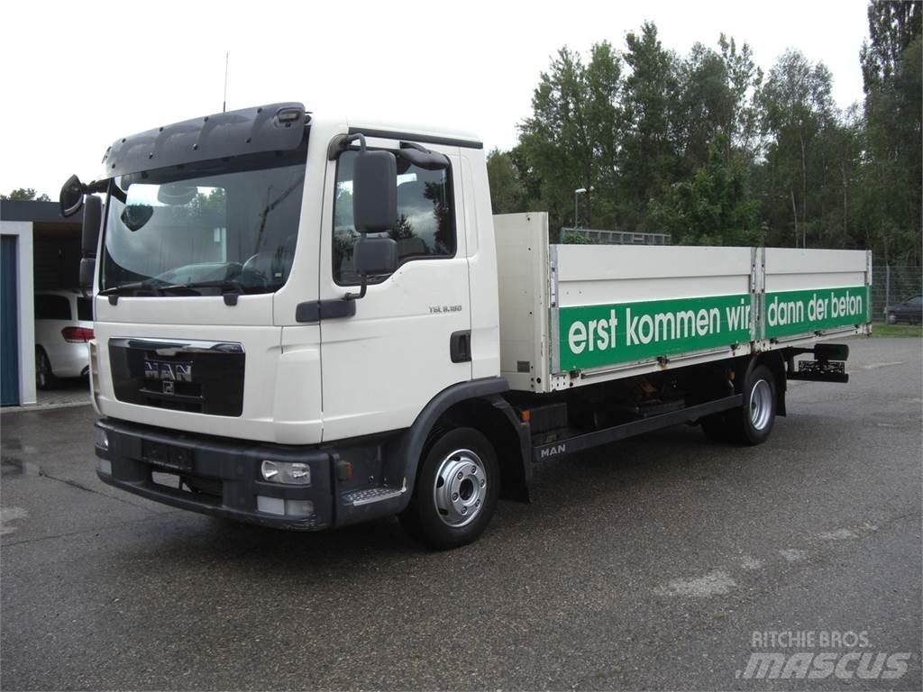 MAN 8180L Curtainsider trucks