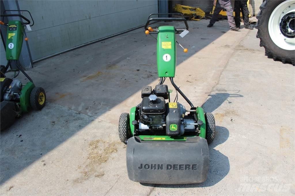 John Deere 220B Walk-behind mowers
