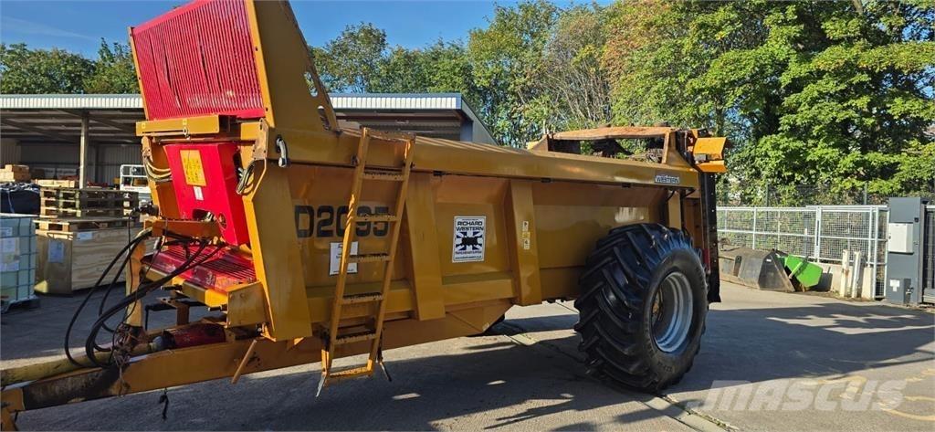 Richard Western D2095 Slurry tankers