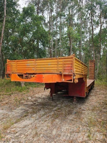 Nicolas . Vehicle transport semi-trailers