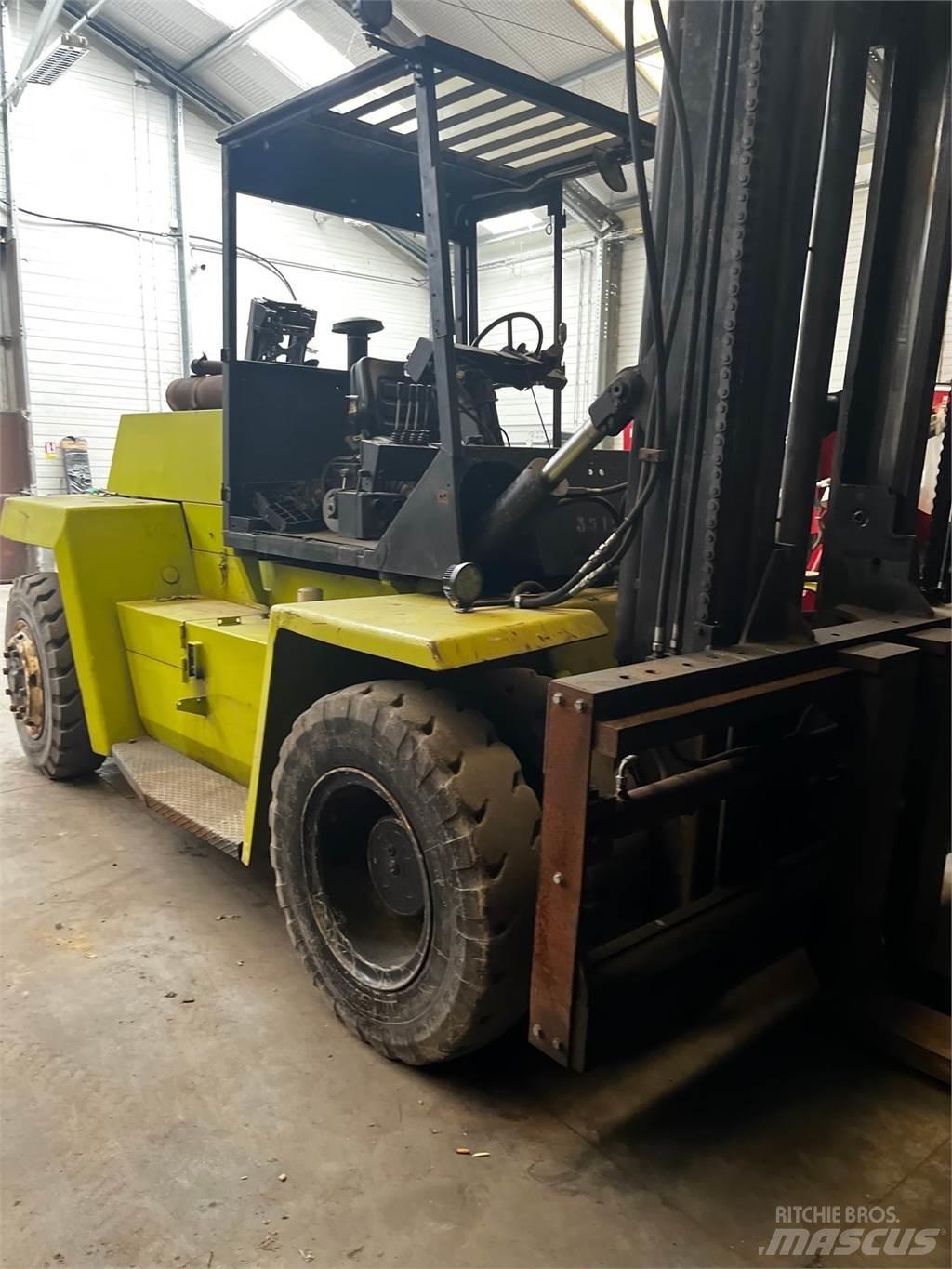 Clark DPL100 Diesel trucks