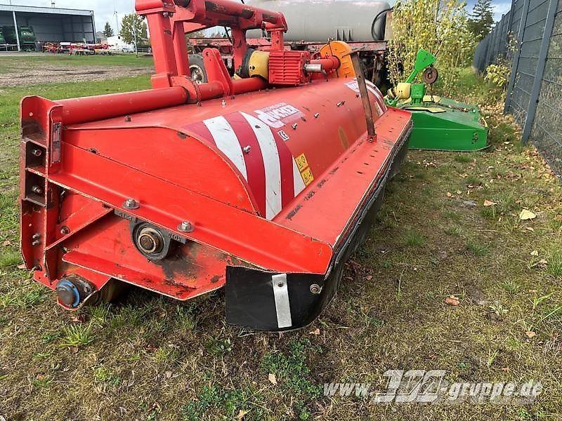 Dücker UM 30 Construction - Others