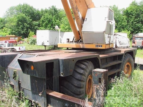 Drott 2500 All terrain cranes
