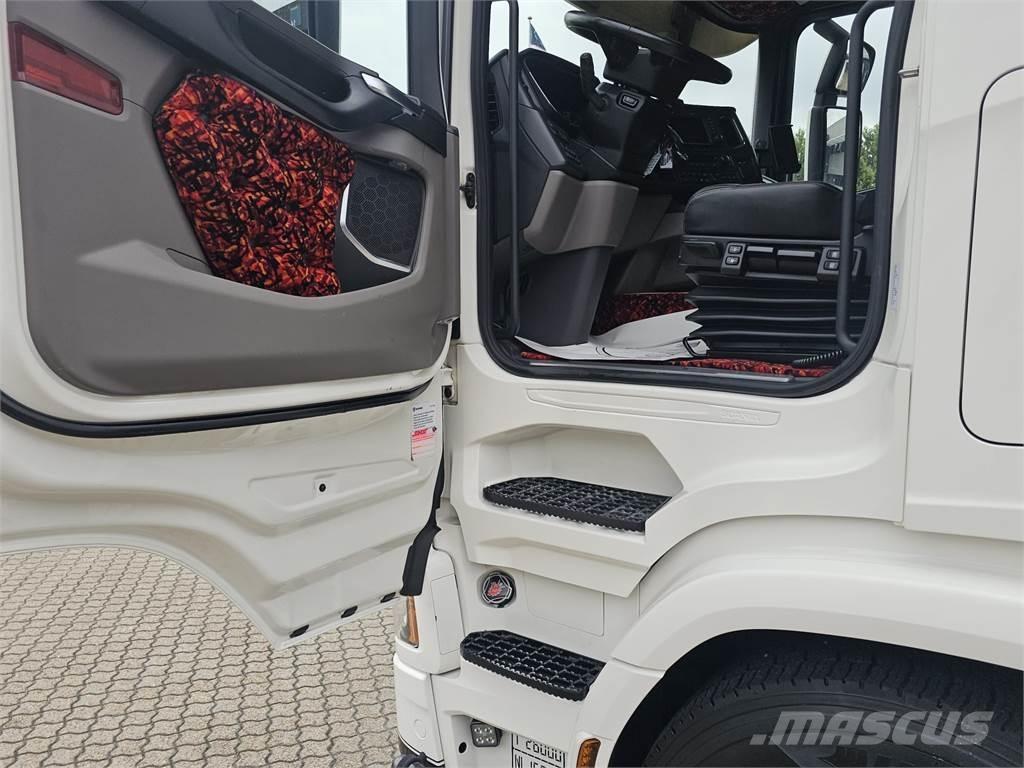 Scania R540 6x2 Tractor Units