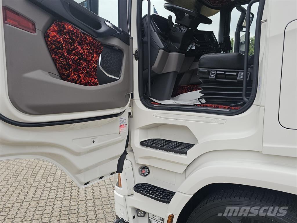 Scania R540 6x2 Tractor Units