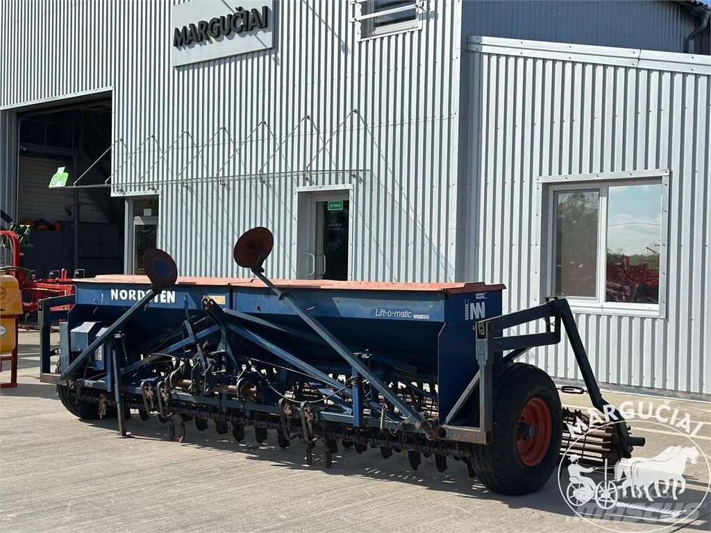 Nordsten CLF 400, 4 m. Agriculture - Others