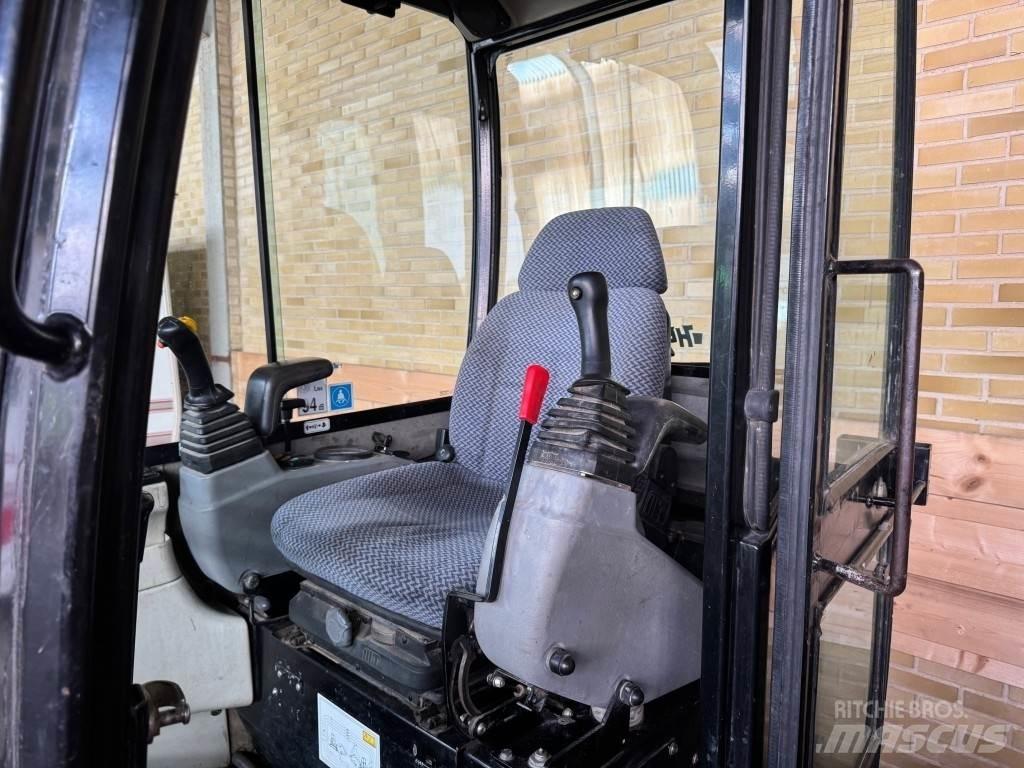 Cams CZ25 Mini excavators < 7t (Mini diggers)