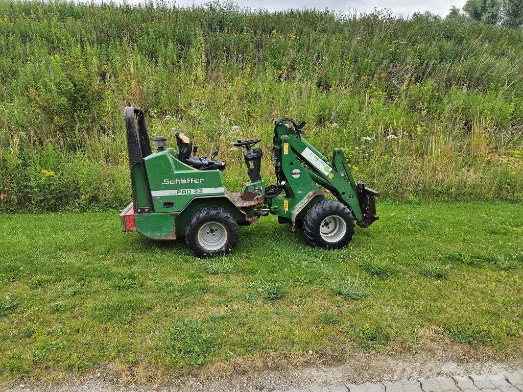 Schäffer Plus Pro 33 Mini loaders