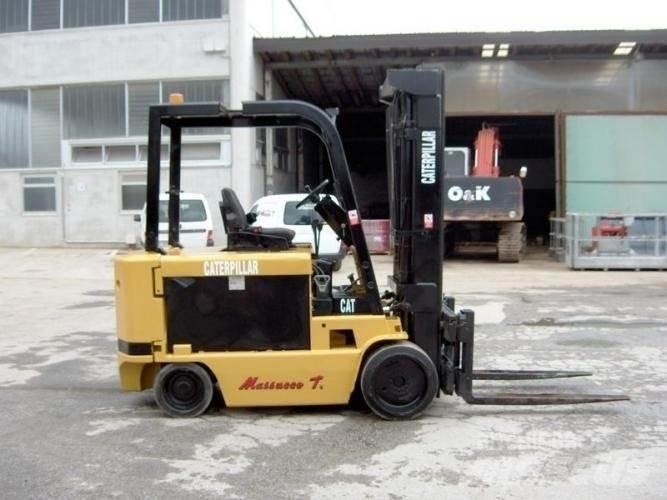CAT M100D Electric forklift trucks