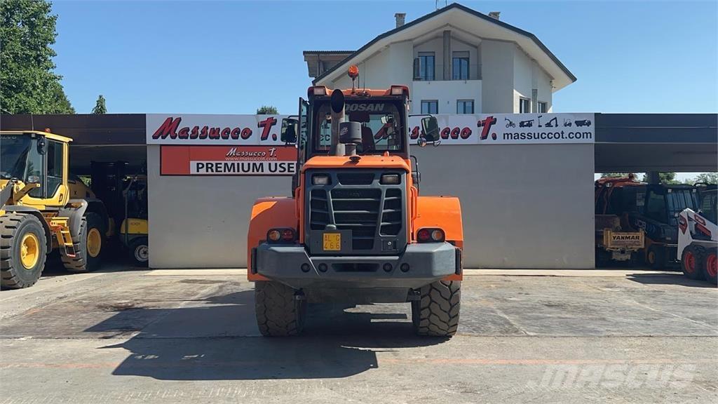 Doosan DL250-5 Wheel loaders