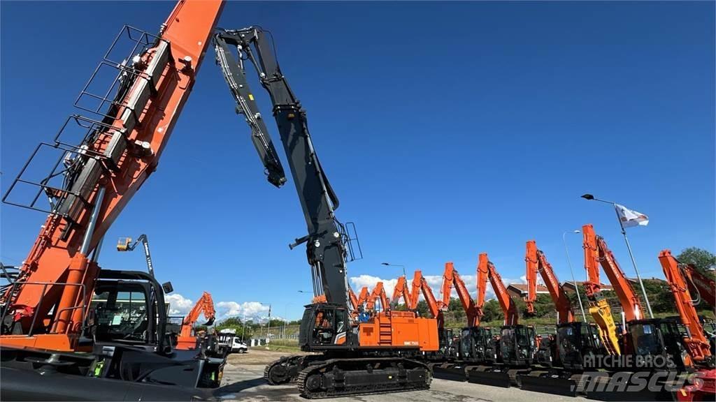 Hitachi KMC750S-7 Crawler excavators