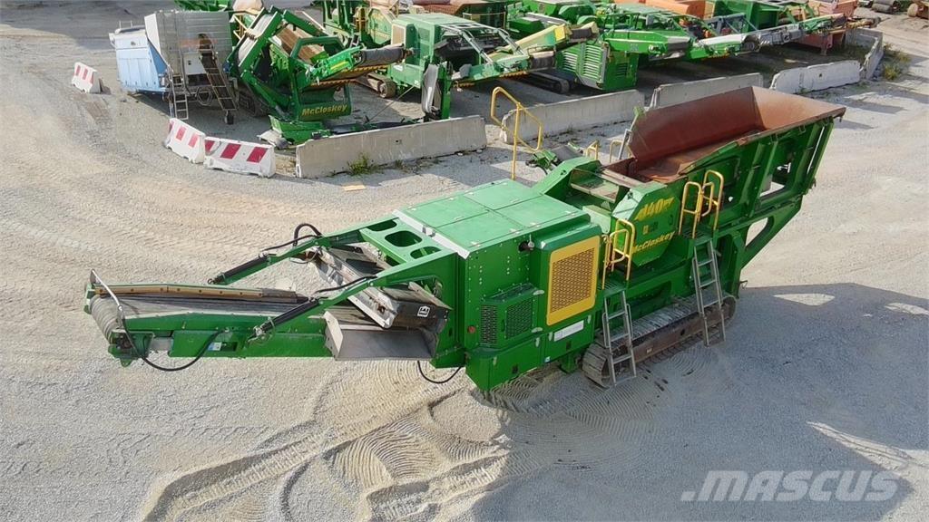 McCloskey J40 V2 Mills