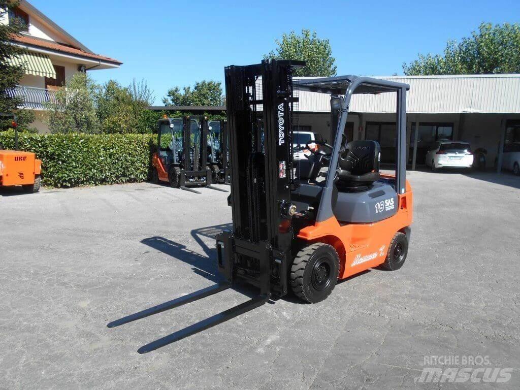 Toyota 02-7FDF18 Diesel trucks