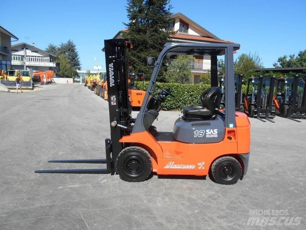 Toyota 02-7FDF18 Diesel trucks