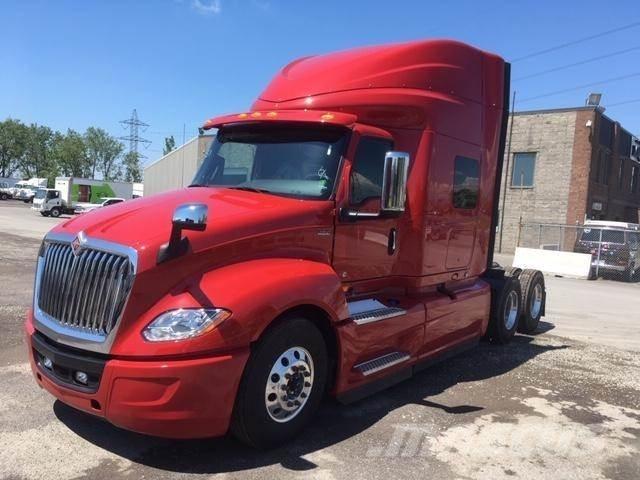 International LT Tractor Units