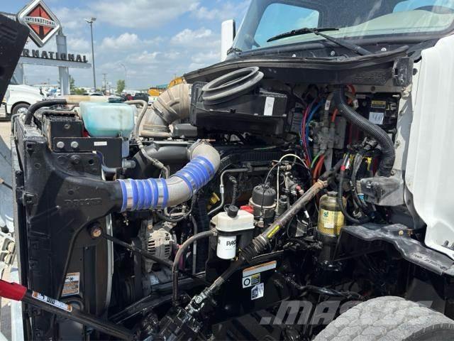 Peterbilt 567 Tractor Units