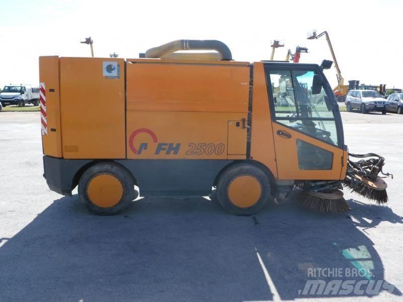 Aebi MFH 2500 Sweeper trucks