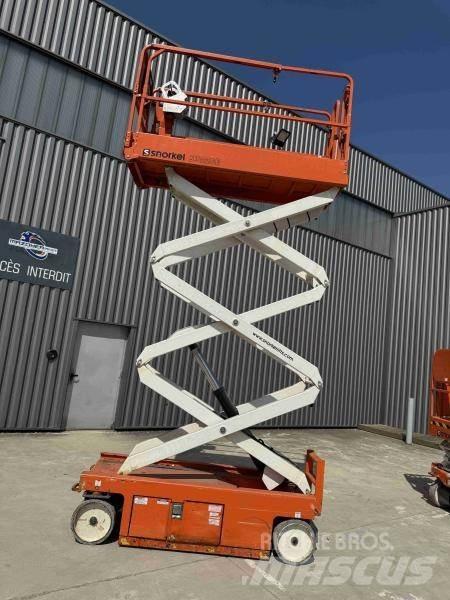 Snorkel S3220E Articulated boom lifts