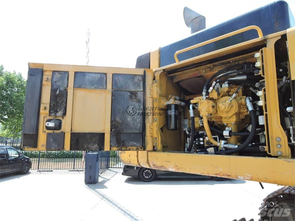 CAT 345D Crawler excavators