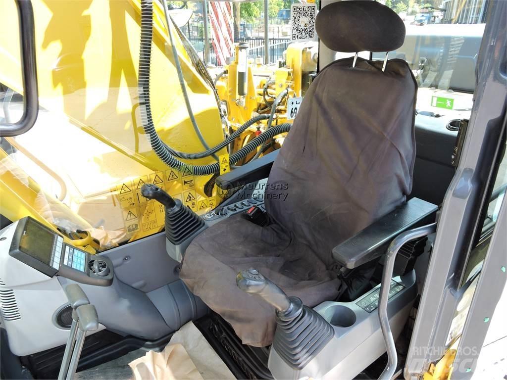 Komatsu PC210LC-10 Crawler excavators