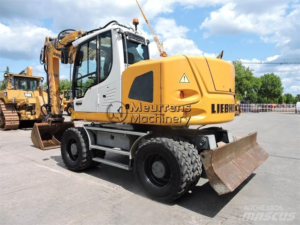 Liebherr A918 Wheeled excavators