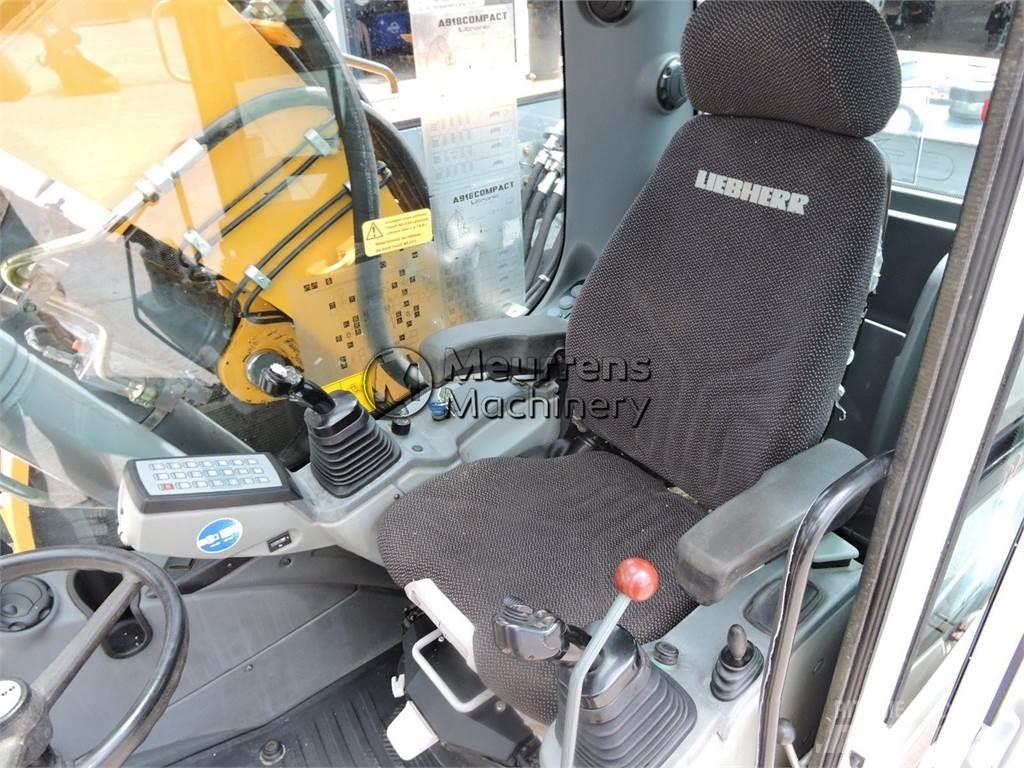 Liebherr A918 Wheeled excavators