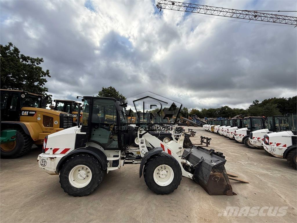 CAT 908M Wheel loaders
