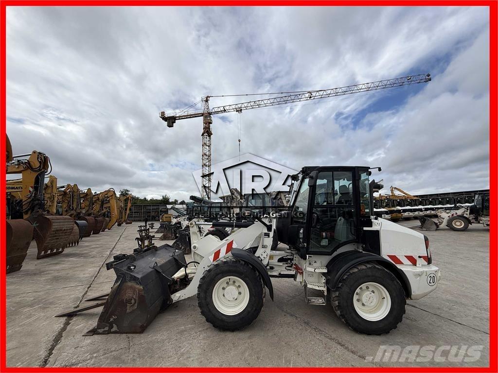 CAT 908M Wheel loaders
